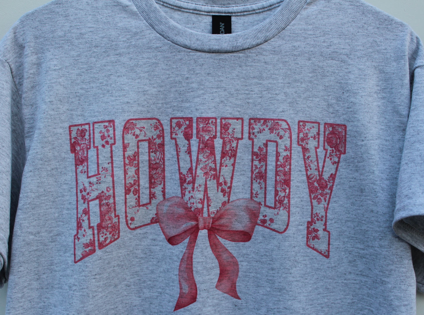 Howdy Tee